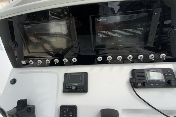 23ft Sportsman Yacht For Sale
