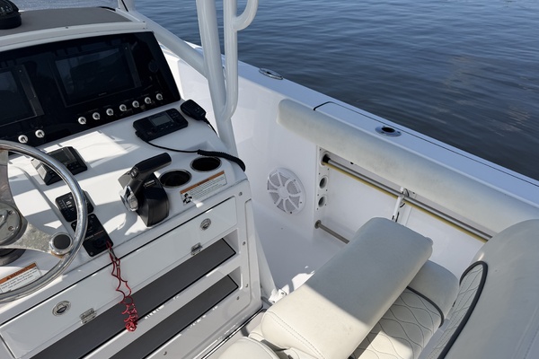 23ft Sportsman Yacht For Sale