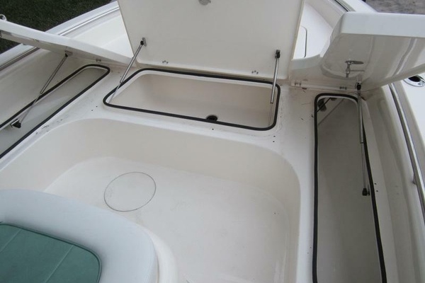 25ft ShearWater Yacht For Sale