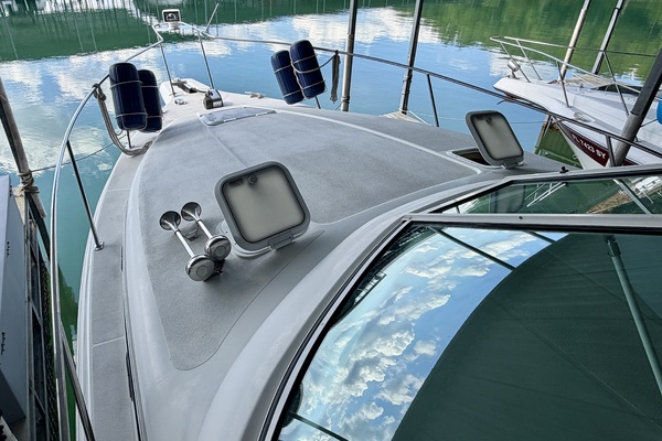 31ft Carver Yacht For Sale