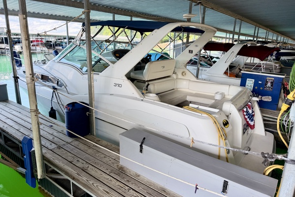 31ft Carver Yacht For Sale