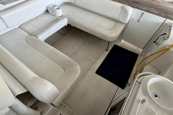 31ft Carver Yacht For Sale