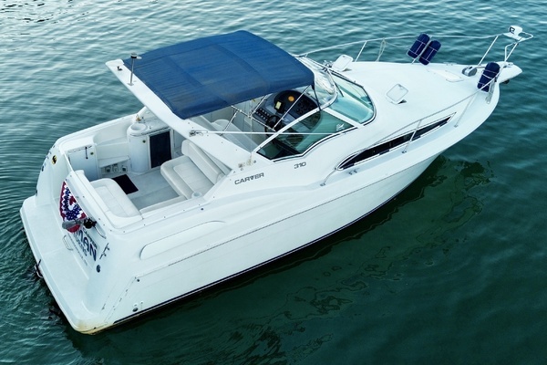 Photo of the 1996 Carver 310 Mid Cabin Express