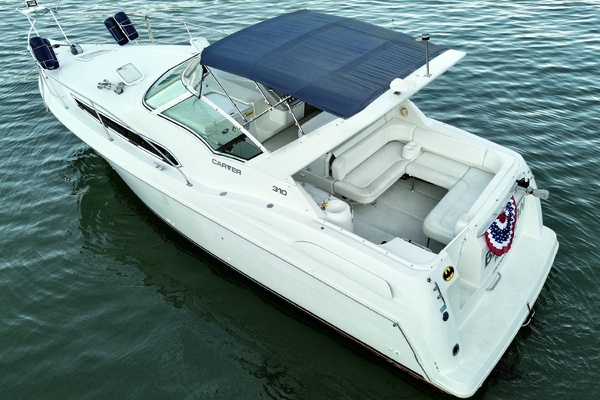 31ft Carver Yacht For Sale