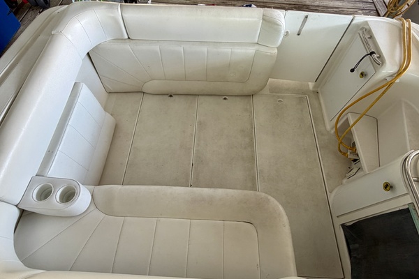 31ft Carver Yacht For Sale