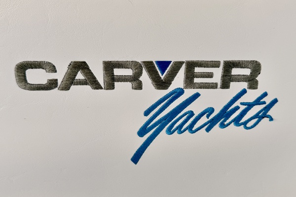 31ft Carver Yacht For Sale