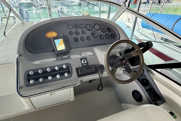 31ft Carver Yacht For Sale