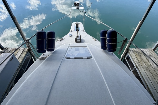 31ft Carver Yacht For Sale