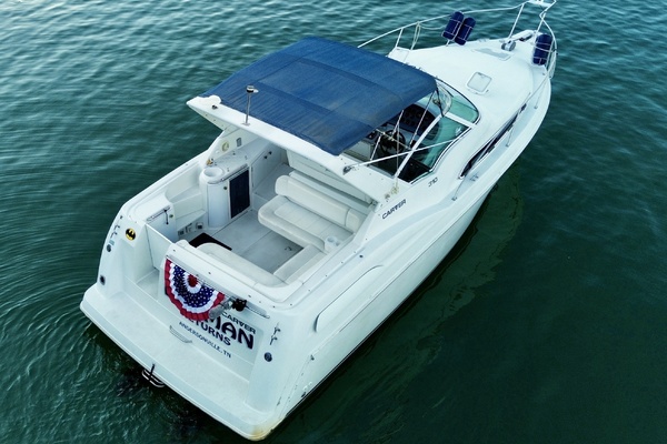 31ft Carver Yacht For Sale