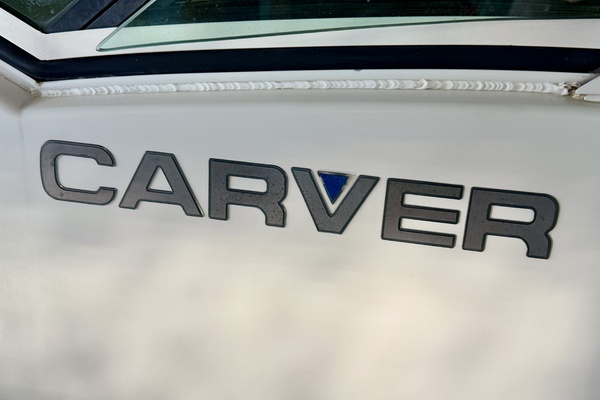 31ft Carver Yacht For Sale
