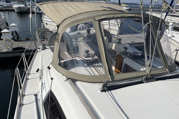 YES DEAR 40ft Beneteau Yacht For Sale