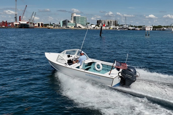 19ft Albury Brothers Yacht For Sale