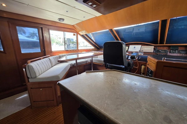 2000 Ocean Alexander 60