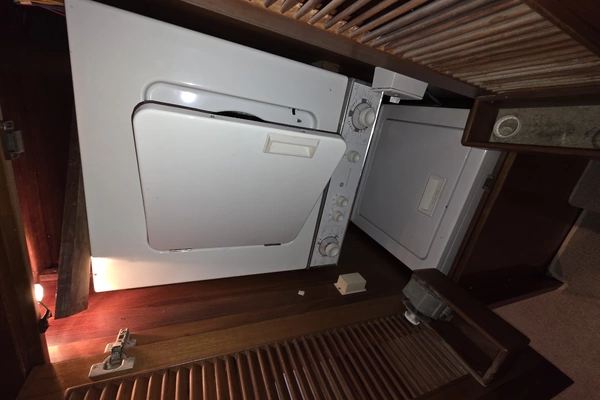 2000 Ocean Alexander 60