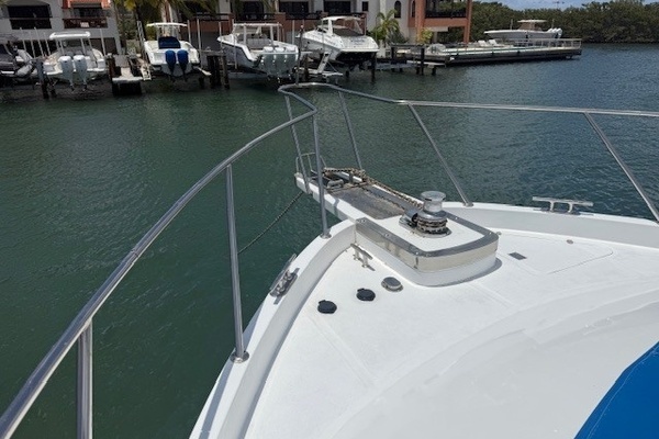 2000 Ocean Alexander 60