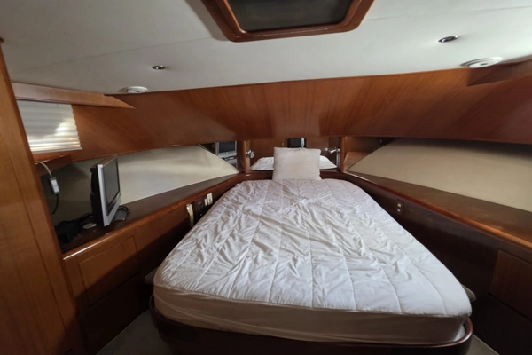 2000 Ocean Alexander 60