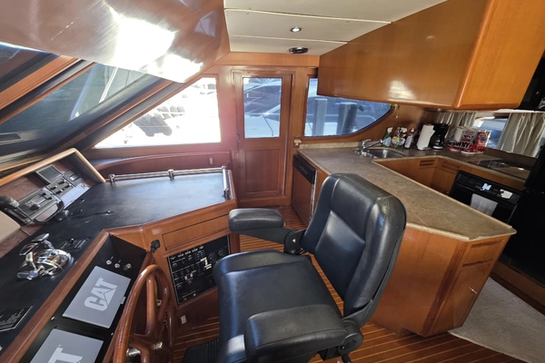 2000 Ocean Alexander 60