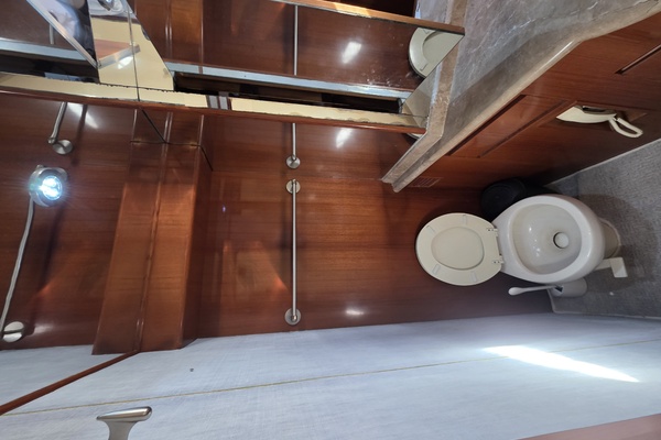 60ft Ocean Alexander Yacht For Sale