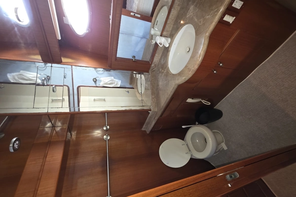 2000 Ocean Alexander 60
