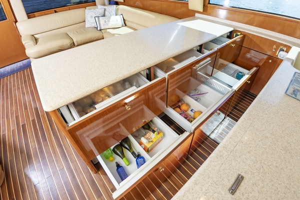 A 2 Z S 55ft Viking Yacht For Sale