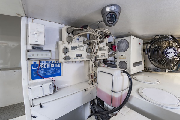 A 2 Z S 55ft Viking Yacht For Sale