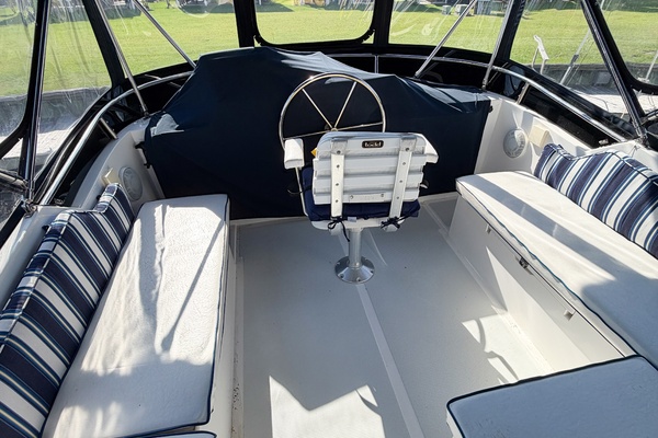 MANITOU 36ft Heritage East Yacht For Sale