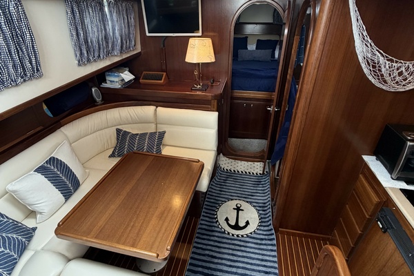 2002 Menorquin 110 salon from above
