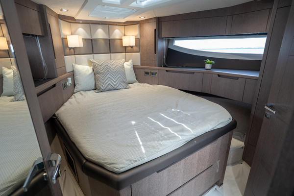 51ft Galeon Yacht For Sale