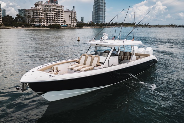 2023 Everglades 455CC