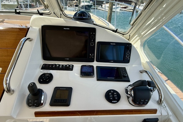 MJM 40z Yacht For Sale