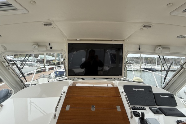 Whisper 40ft MJM Yacht For Sale