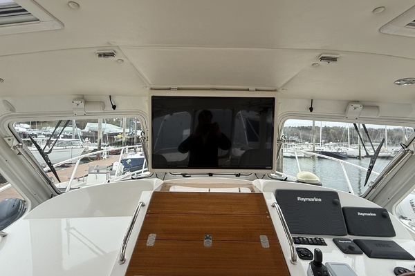 MJM 40z Yacht For Sale