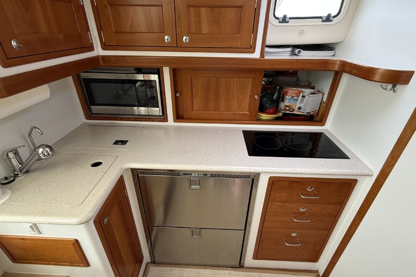 Whisper 40ft MJM Yacht For Sale
