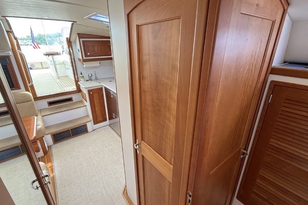 Whisper 40ft MJM Yacht For Sale