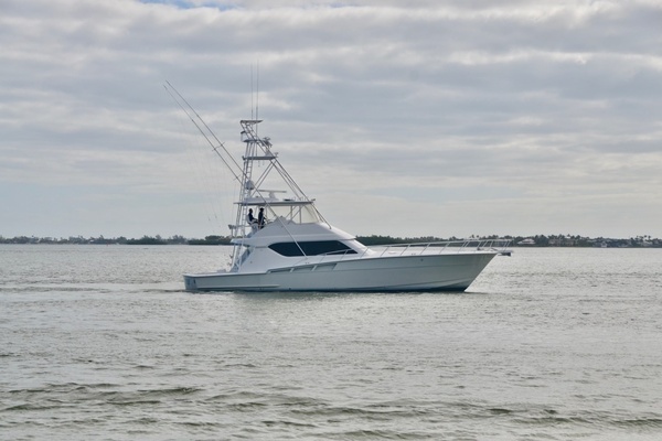 1999 Hatteras 60