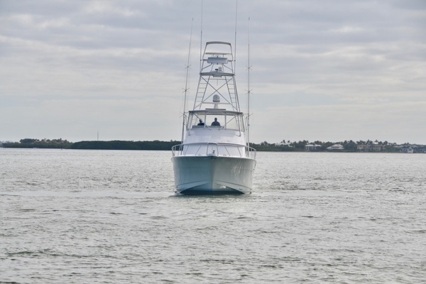 1999 Hatteras 60