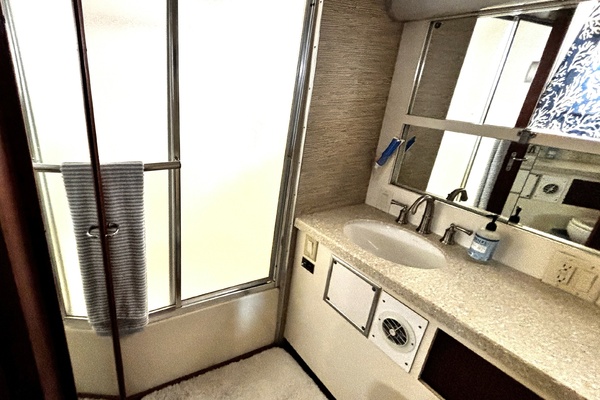 CURRENSEA 53ft Hatteras Yacht For Sale