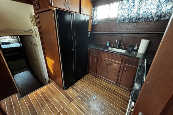 CURRENSEA 53ft Hatteras Yacht For Sale