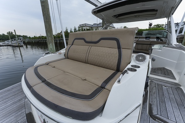 2018 Sea Ray 35