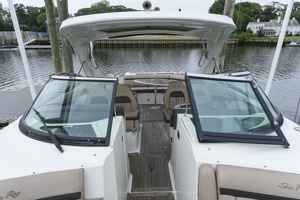 35ft Sea Ray Yacht For Sale