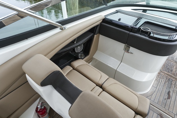 2018 Sea Ray 35