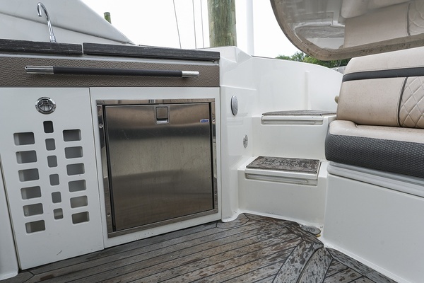 2018 Sea Ray 35