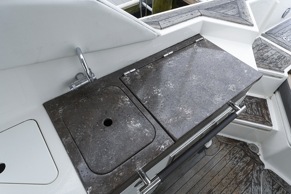2018 Sea Ray 35