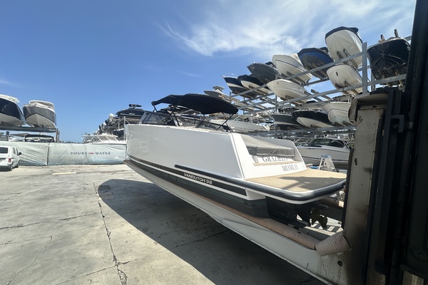 32ft VanDutch Yacht For Sale