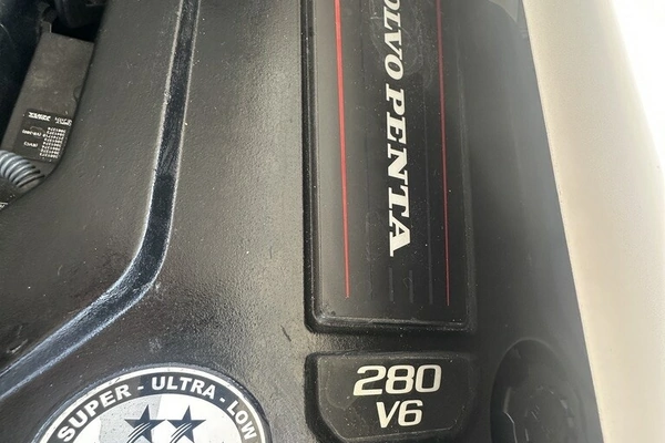 2023 VanDutch 32