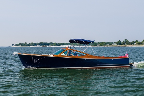 2005 Hinckley 29