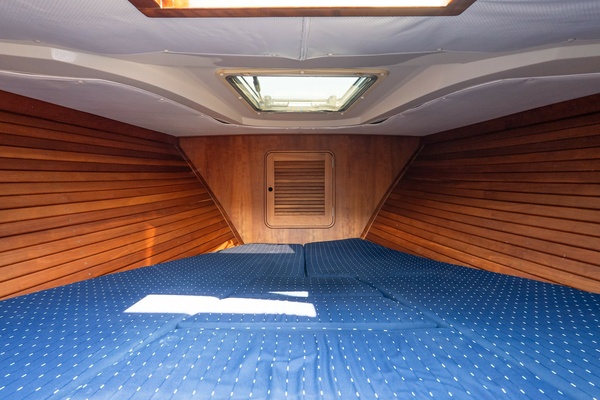 WHISKEY TANGO 29ft Hinckley Yacht For Sale