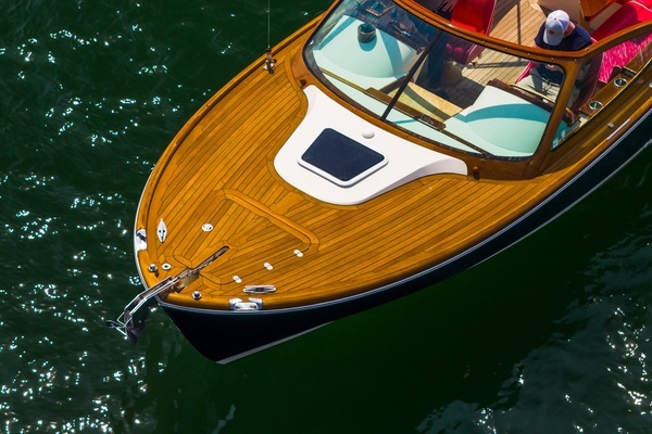 2005 Hinckley 29