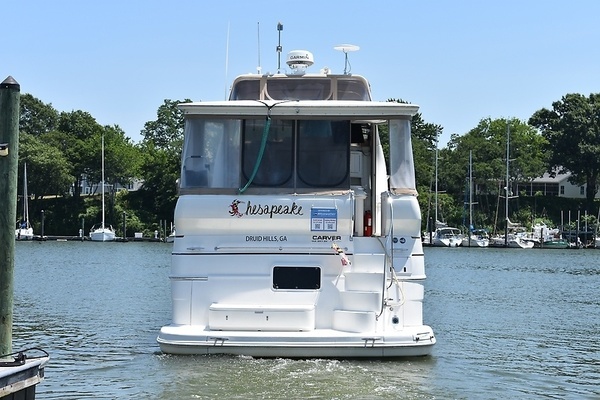 2004 Carver 46
