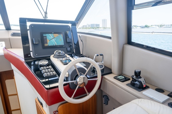 Azimut Magellano 50 Yacht For Sale